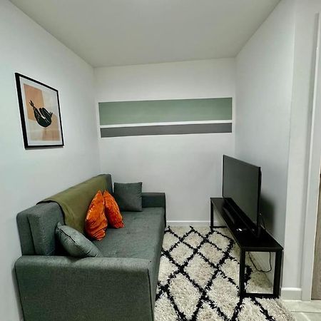 Stylish One Bedroom & A Sofa Bed Cardiff Luaran gambar