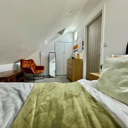Stylish One Bedroom & A Sofa Bed Cardiff Luaran gambar